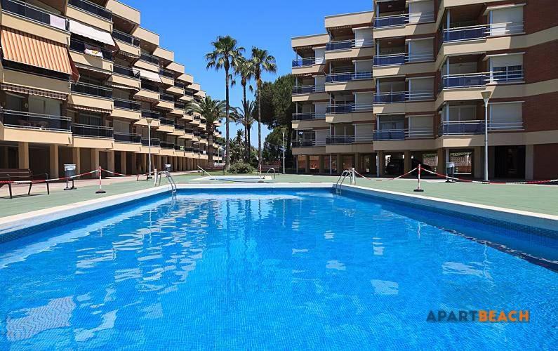 Apartamento ApartBeach MARINA PLAYA Climatizado Piscina y Parking Cambrils Exterior foto