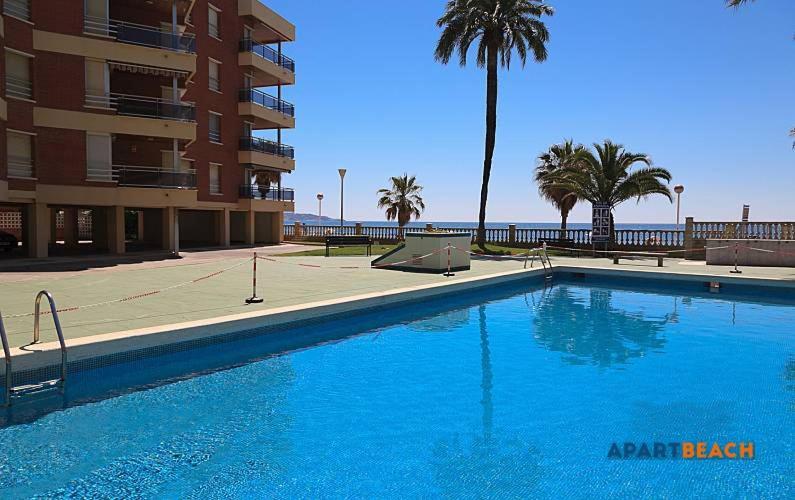 Apartamento ApartBeach MARINA PLAYA Climatizado Piscina y Parking Cambrils Exterior foto