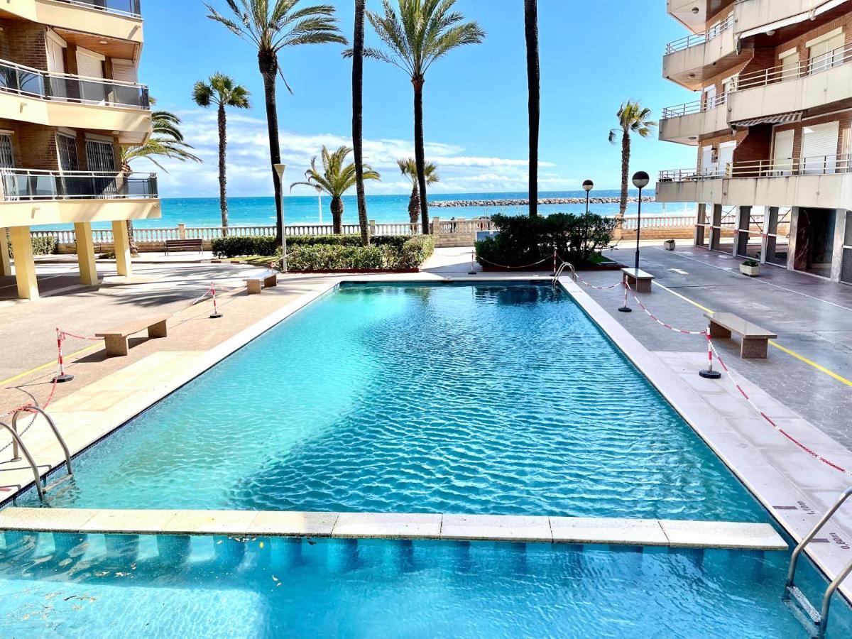 Apartamento ApartBeach MARINA PLAYA Climatizado Piscina y Parking Cambrils Exterior foto